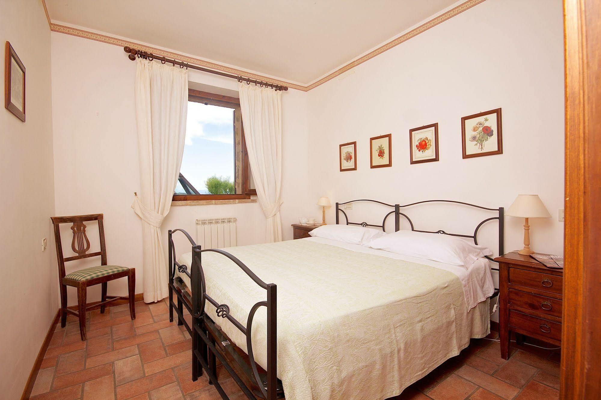 Agriturismo Le Colombe Assisi Luaran gambar