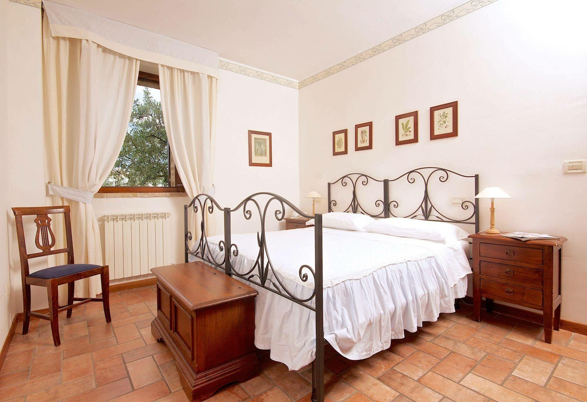 Agriturismo Le Colombe Assisi Luaran gambar